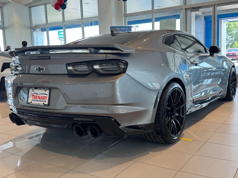 Chevrolet Camaro Vehicle Image 03