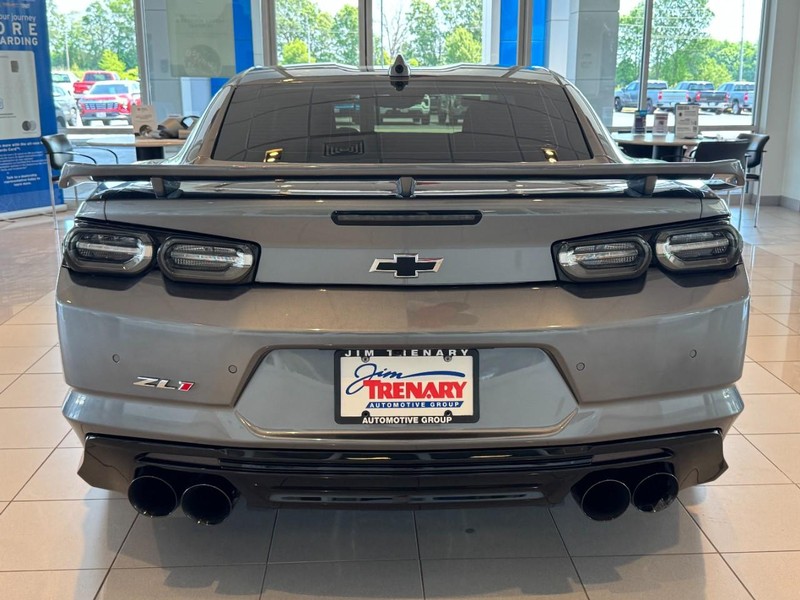 Chevrolet Camaro Vehicle Image 04