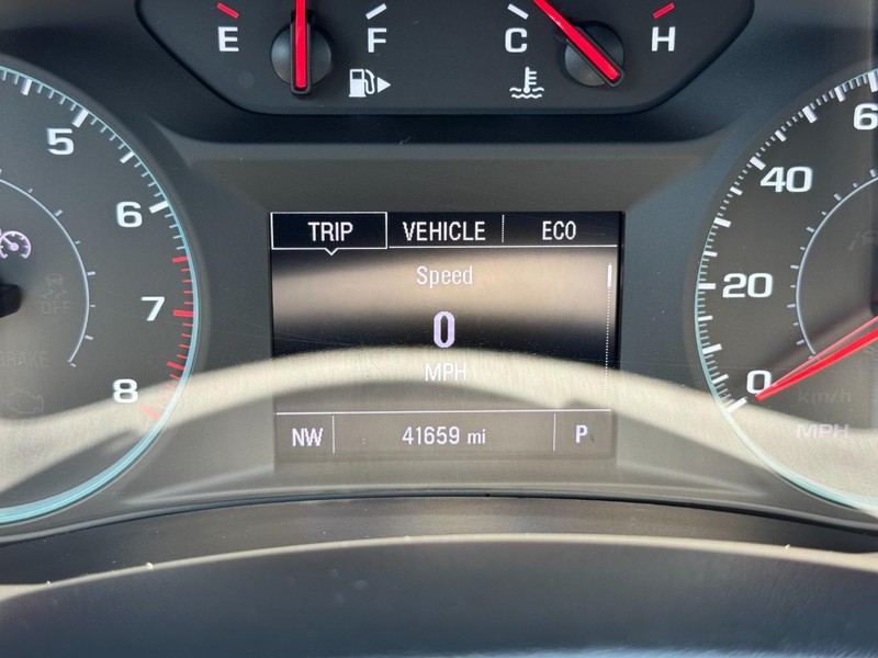 Chevrolet Malibu Vehicle Image 18