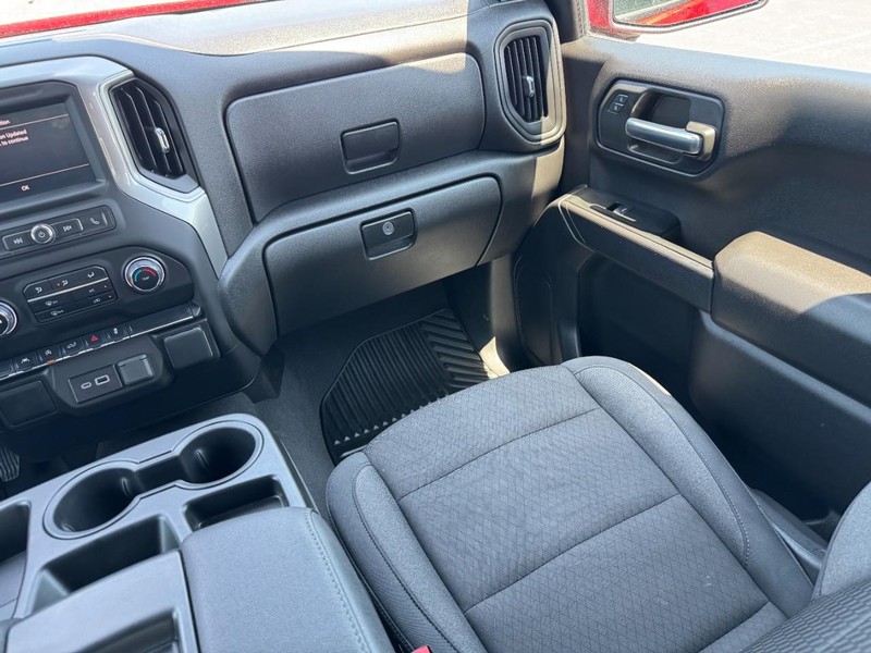 Chevrolet Silverado 1500 Vehicle Image 15