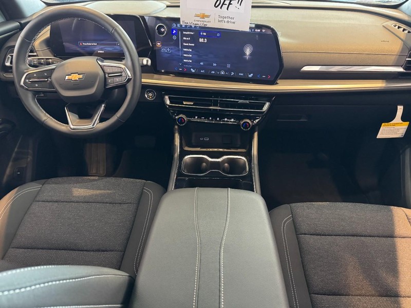 Chevrolet Traverse Vehicle Image 06
