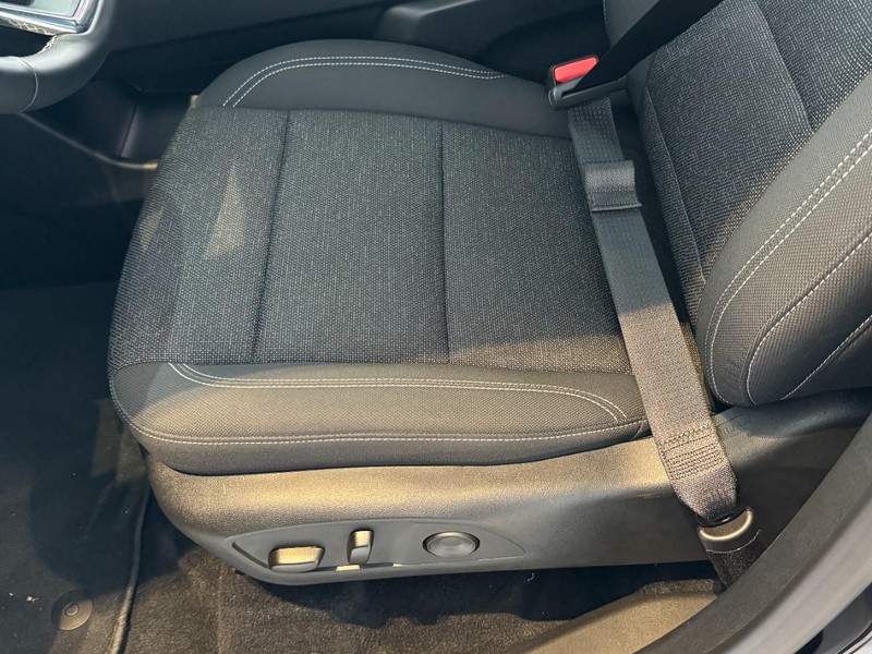 Chevrolet Traverse Vehicle Image 13