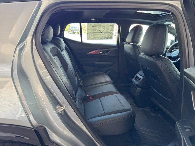 Chevrolet Equinox EV Vehicle Image 05