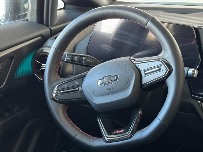 Chevrolet Equinox EV Vehicle Image 07