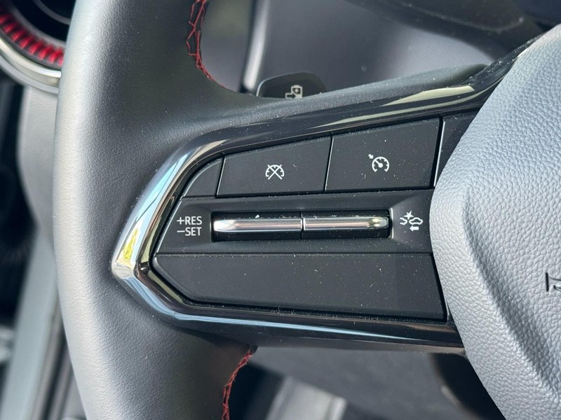 Chevrolet Equinox EV Vehicle Image 10