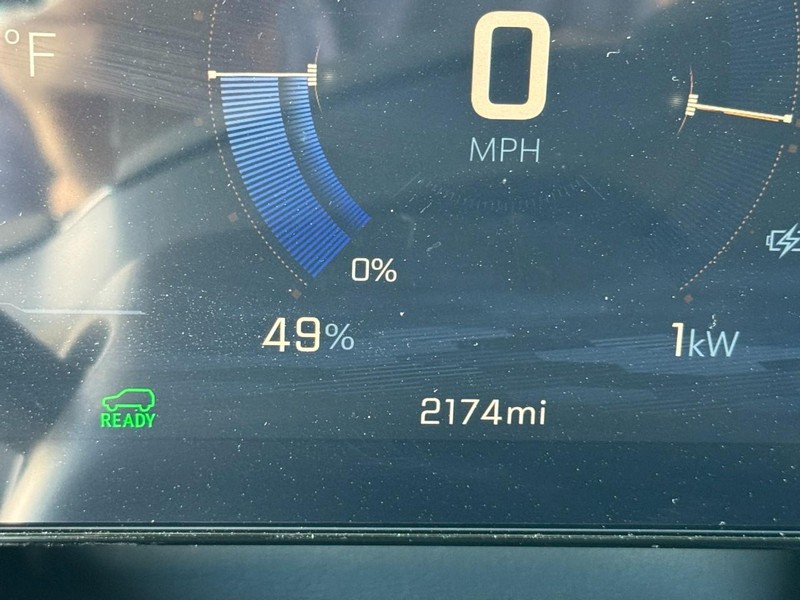 Chevrolet Equinox EV Vehicle Image 12