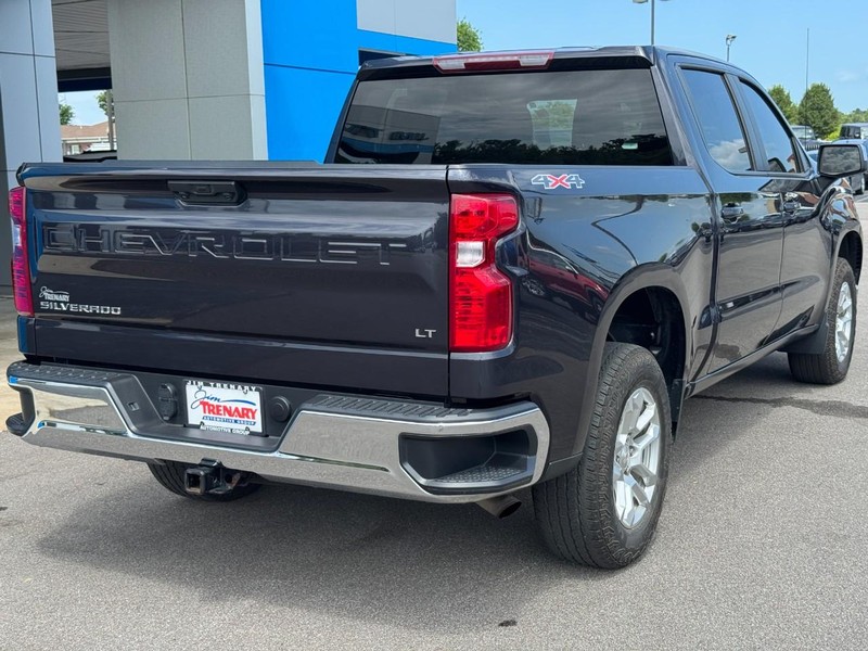 Chevrolet Silverado 1500 Vehicle Full-screen Gallery Image 03