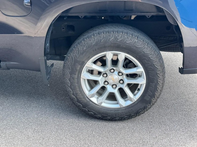 Chevrolet Silverado 1500 Vehicle Full-screen Gallery Image 07