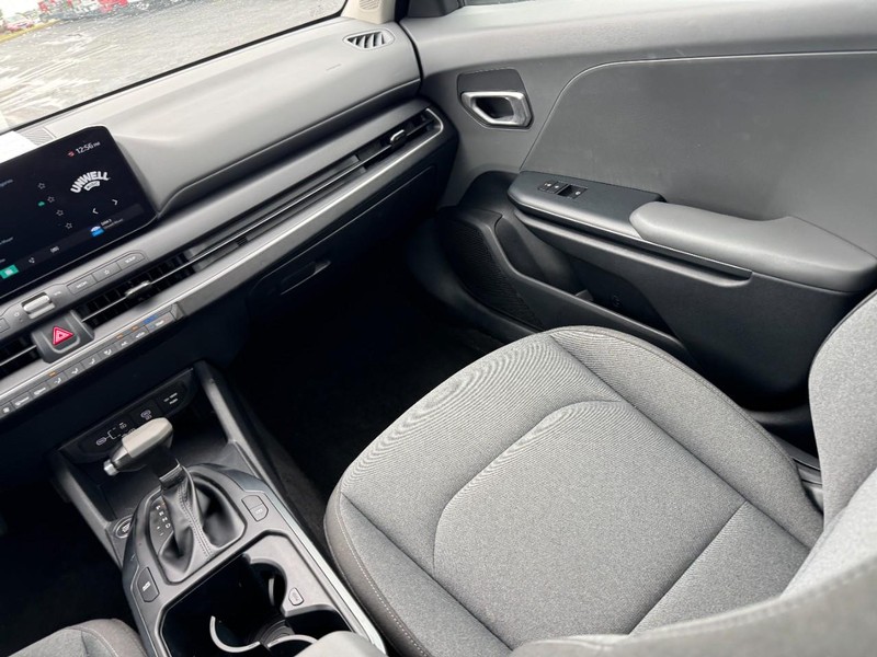 Kia K4 Vehicle Image 15