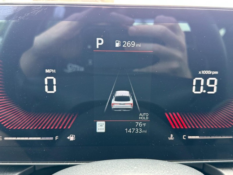 Kia K4 Vehicle Image 18
