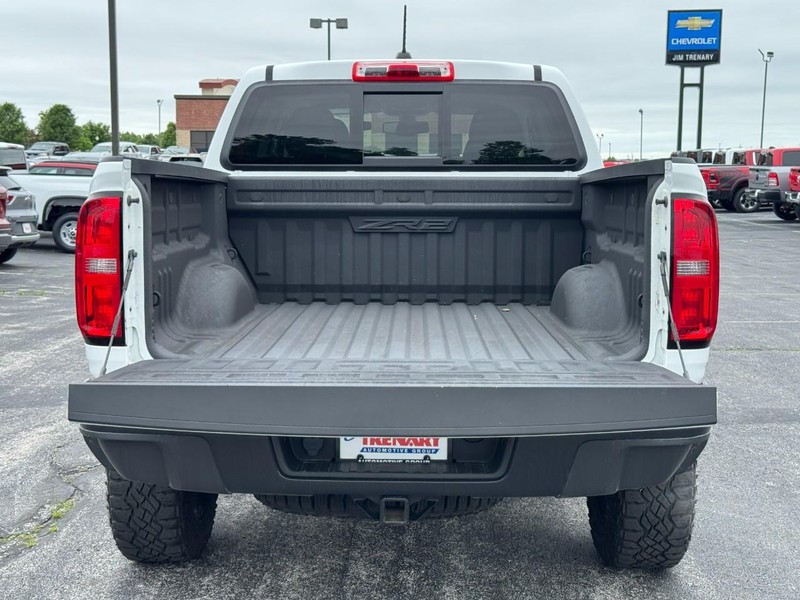 Chevrolet Colorado Vehicle Full-screen Gallery Image 05