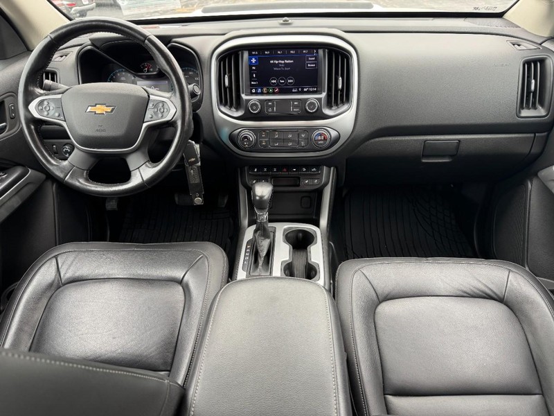 Chevrolet Colorado Vehicle Full-screen Gallery Image 11