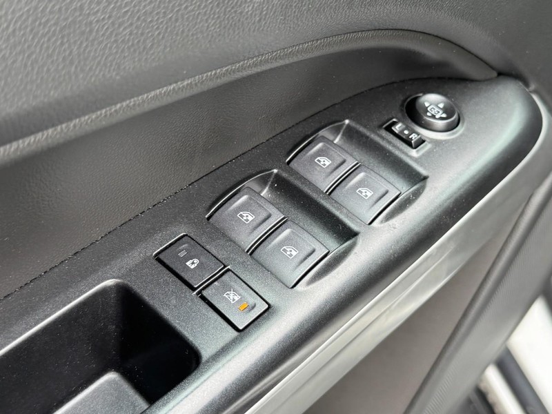 Chevrolet Colorado Vehicle Full-screen Gallery Image 23