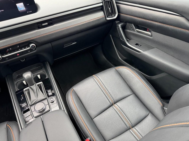 Mazda CX-50 Hybrid Vehicle Image 15