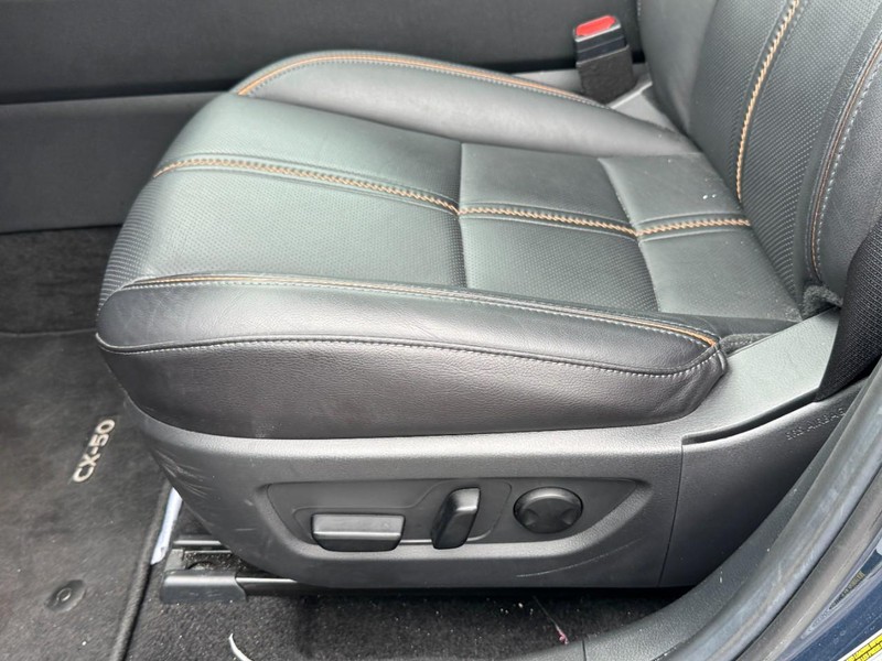 Mazda CX-50 Hybrid Vehicle Image 23