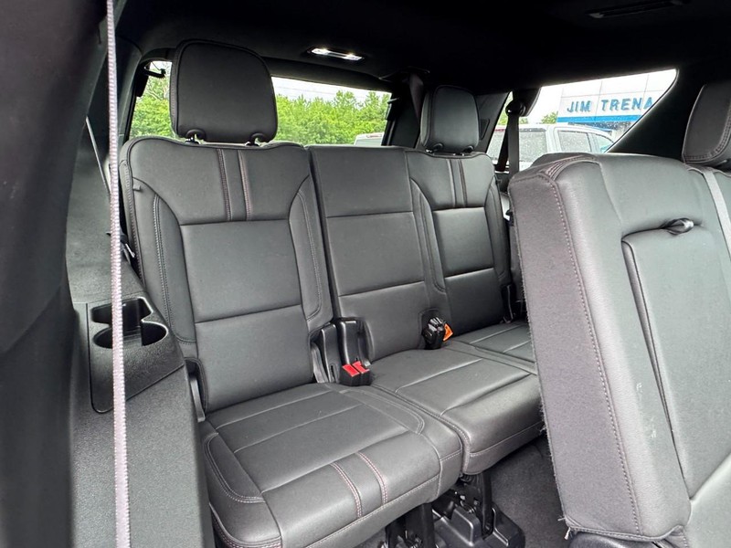 Chevrolet Tahoe Vehicle Image 11