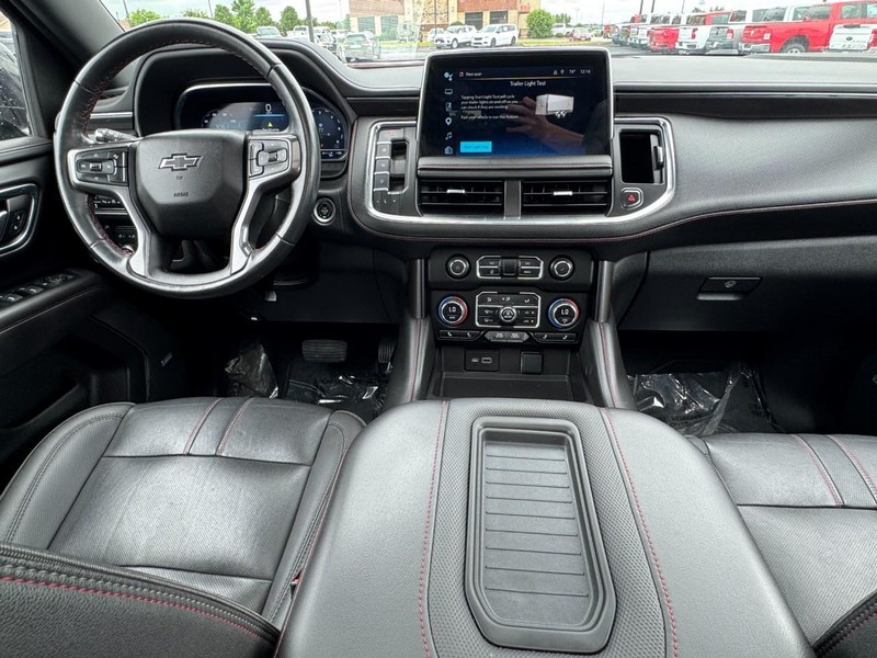 Chevrolet Tahoe Vehicle Image 12