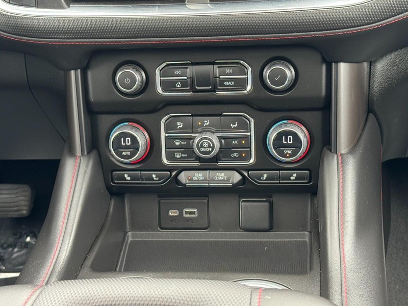 Chevrolet Tahoe Vehicle Image 15