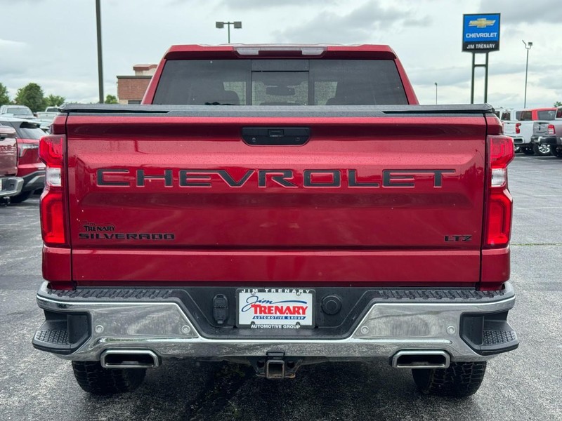 Chevrolet Silverado 1500 LTD Vehicle Image 04