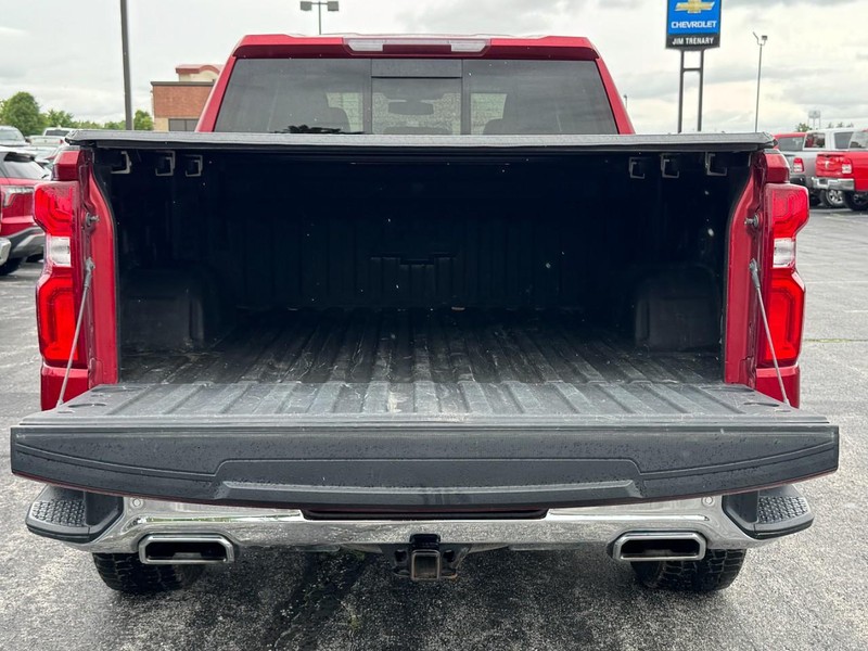 Chevrolet Silverado 1500 LTD Vehicle Image 05
