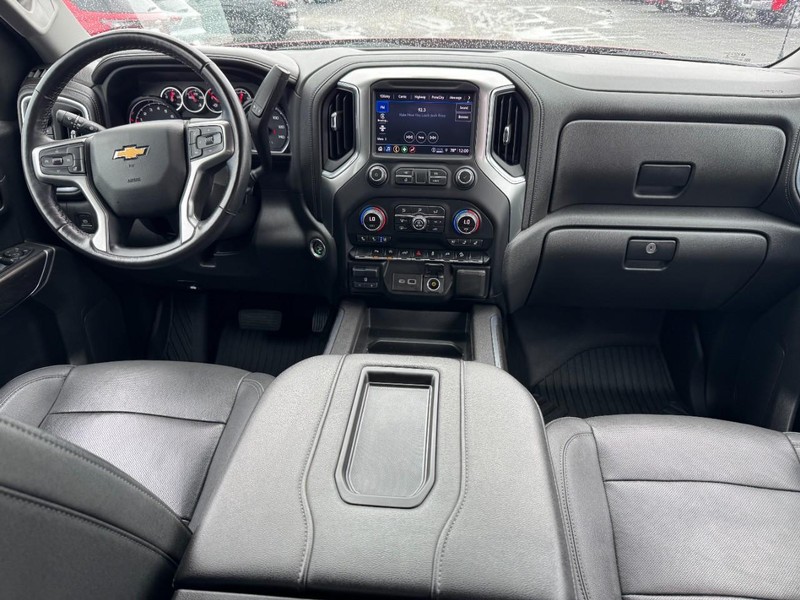 Chevrolet Silverado 1500 LTD Vehicle Image 11