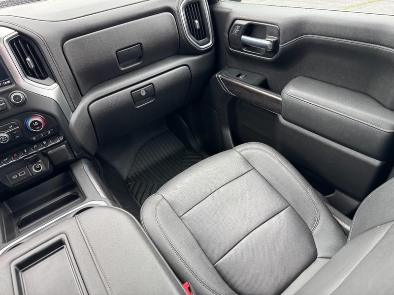Chevrolet Silverado 1500 LTD Vehicle Image 15