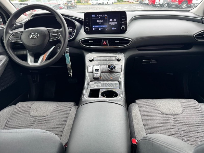 Hyundai Santa Fe Vehicle Image 11