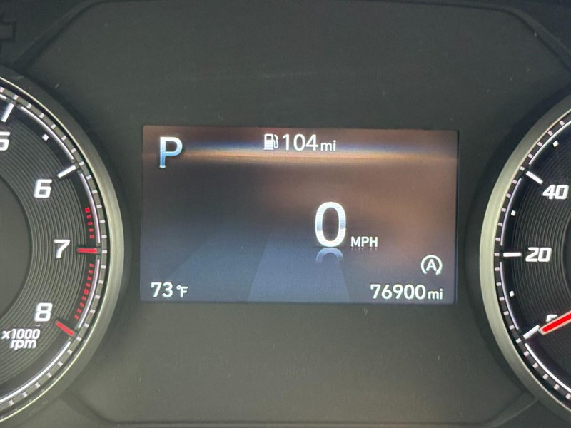 Hyundai Santa Fe Vehicle Image 18