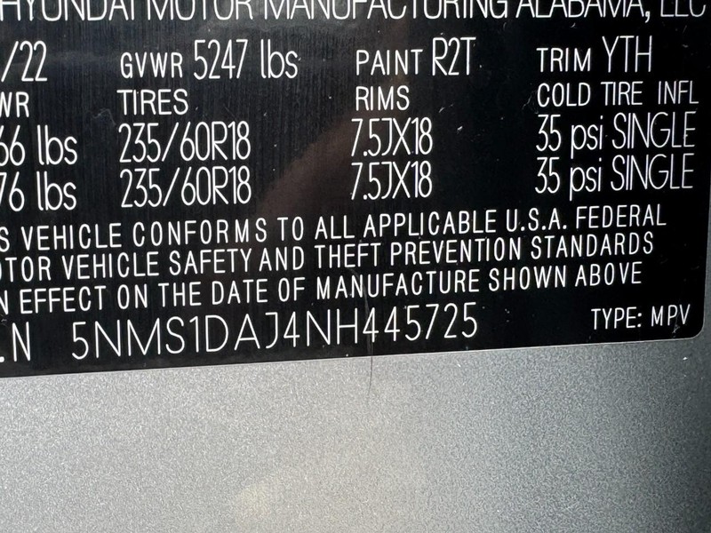 Hyundai Santa Fe Vehicle Image 23