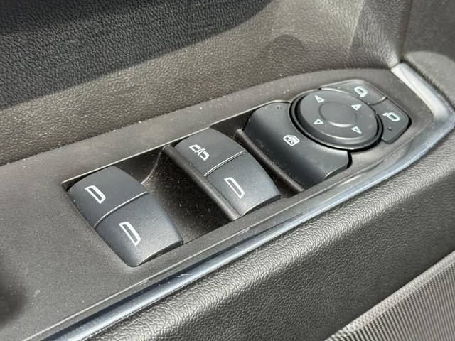2025 Chevrolet Silverado 1500 LT - Photo 22