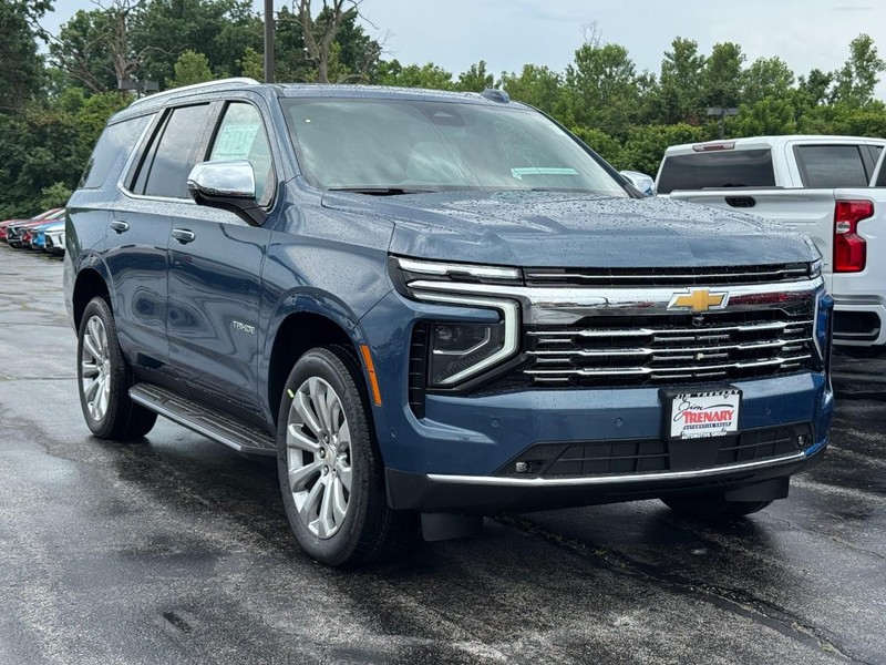 Chevrolet Tahoe Vehicle Image 02