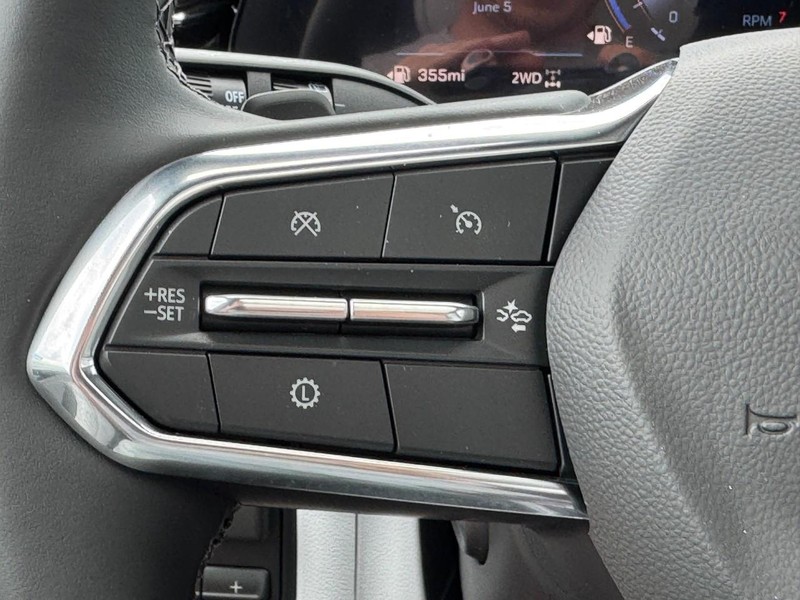 Chevrolet Tahoe Vehicle Image 12