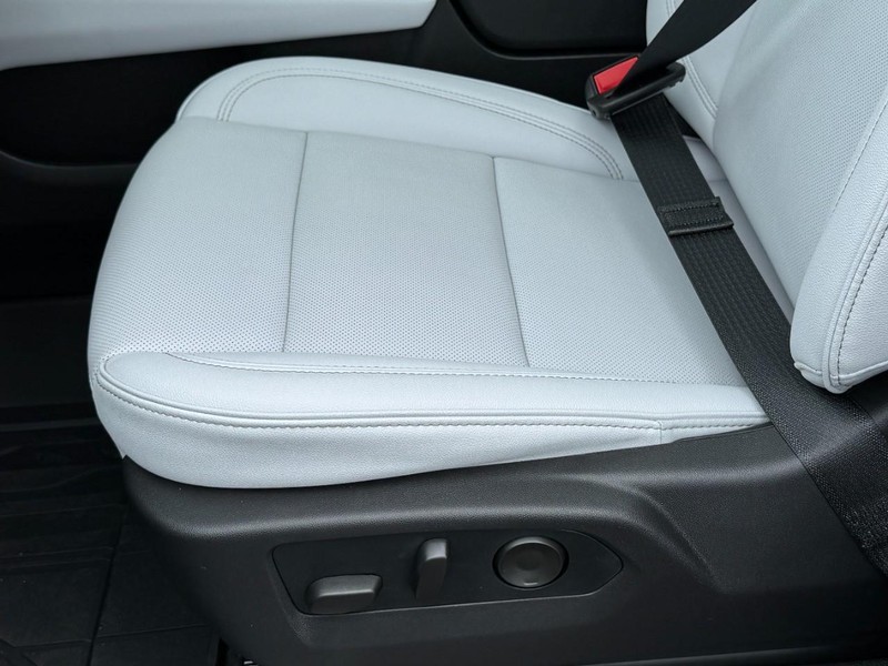 Chevrolet Tahoe Vehicle Image 17