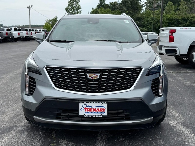 Cadillac XT4 Vehicle Full-screen Gallery Image 09