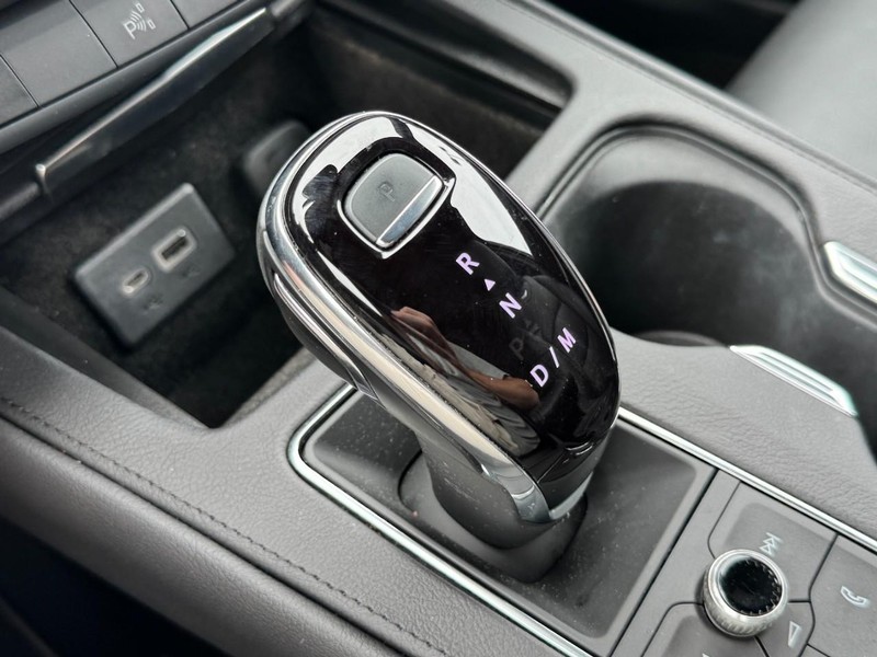 Cadillac XT4 Vehicle Full-screen Gallery Image 20