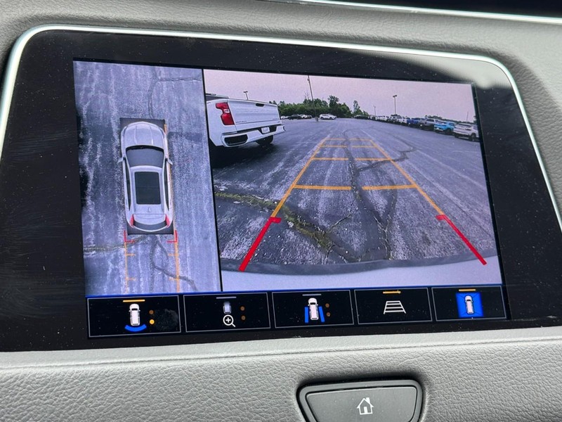 Cadillac XT4 Vehicle Full-screen Gallery Image 22