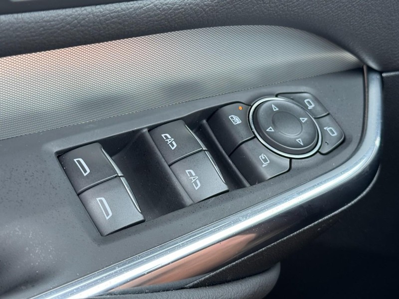 Cadillac XT4 Vehicle Full-screen Gallery Image 23