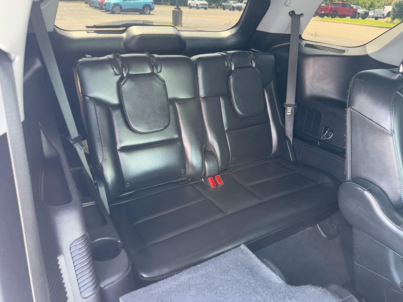 Ford Explorer Vehicle Image 06