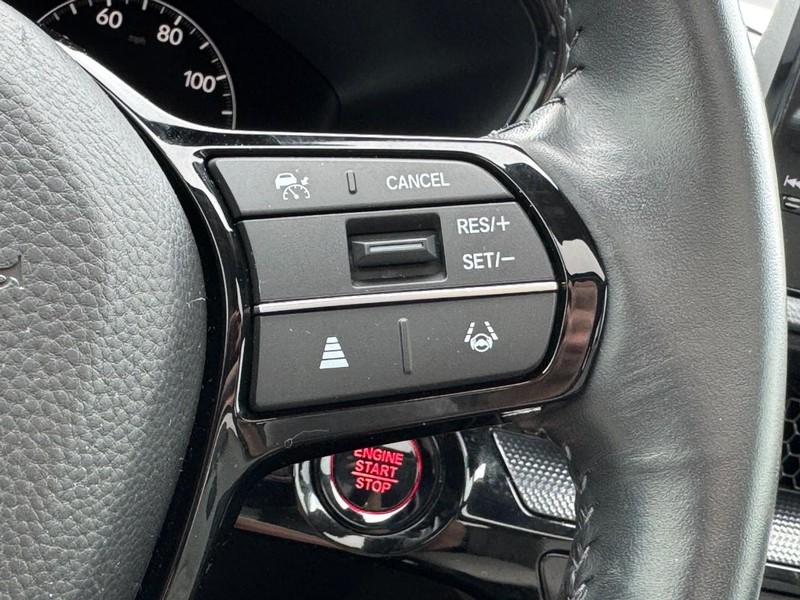 Honda CR-V Vehicle Image 18