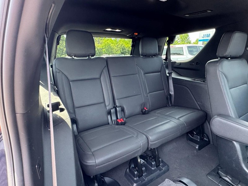 Chevrolet Tahoe Vehicle Image 11