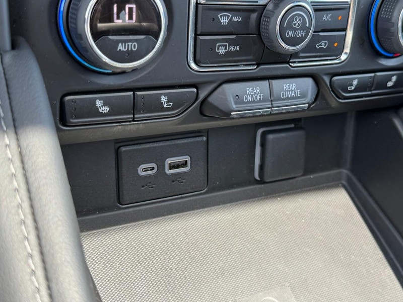 Chevrolet Tahoe Vehicle Image 22