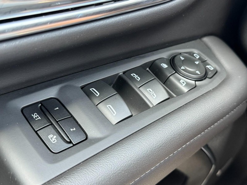 Chevrolet Tahoe Vehicle Image 24