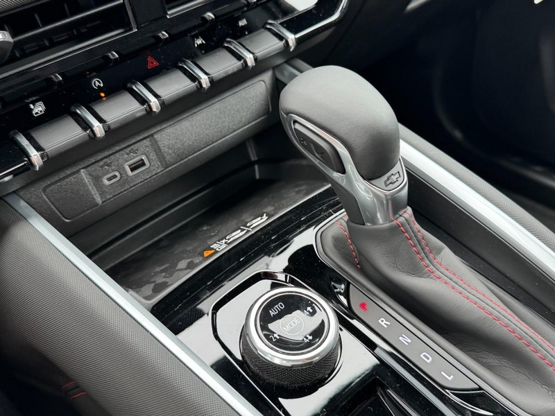 Chevrolet Colorado Vehicle Image 12