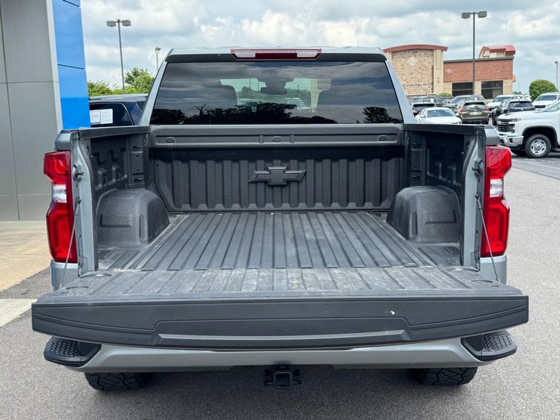 Chevrolet Silverado 1500 Vehicle Image 05