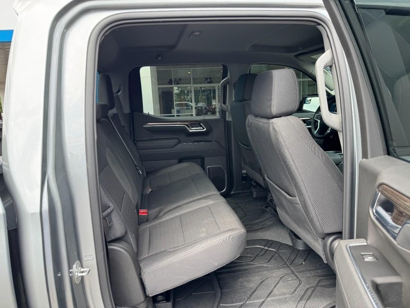 Chevrolet Silverado 1500 Vehicle Image 10