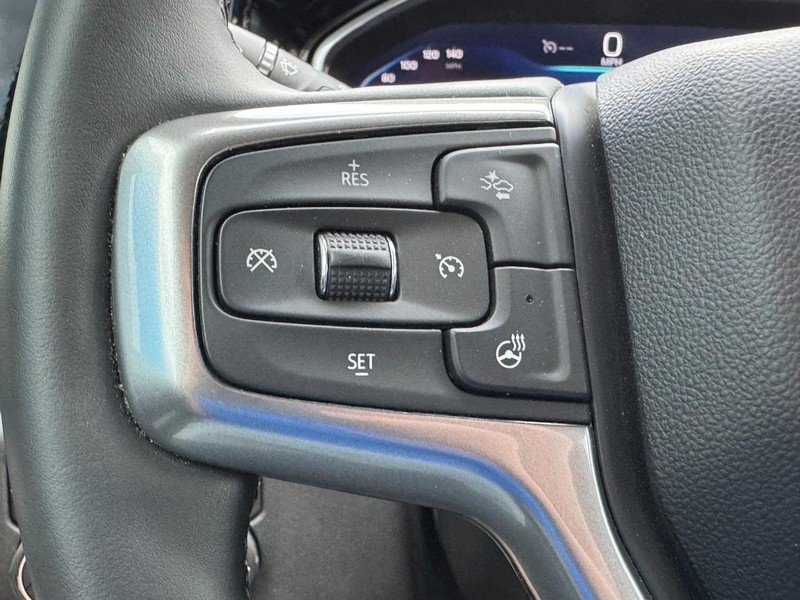 Chevrolet Silverado 1500 Vehicle Image 16