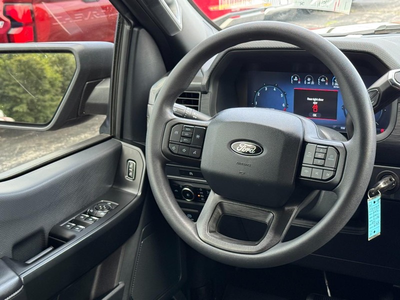 Ford F-150 Vehicle Image 12