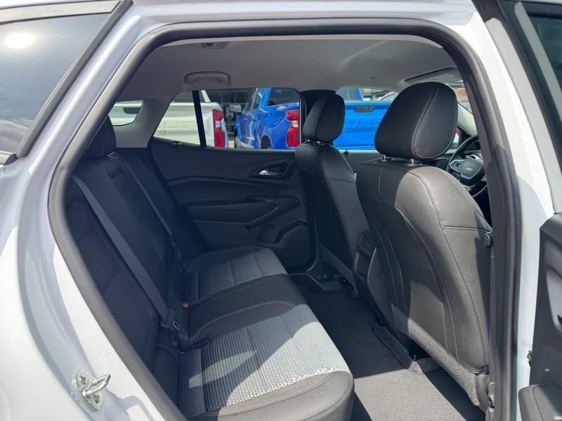 Chevrolet Trax Vehicle Image 10