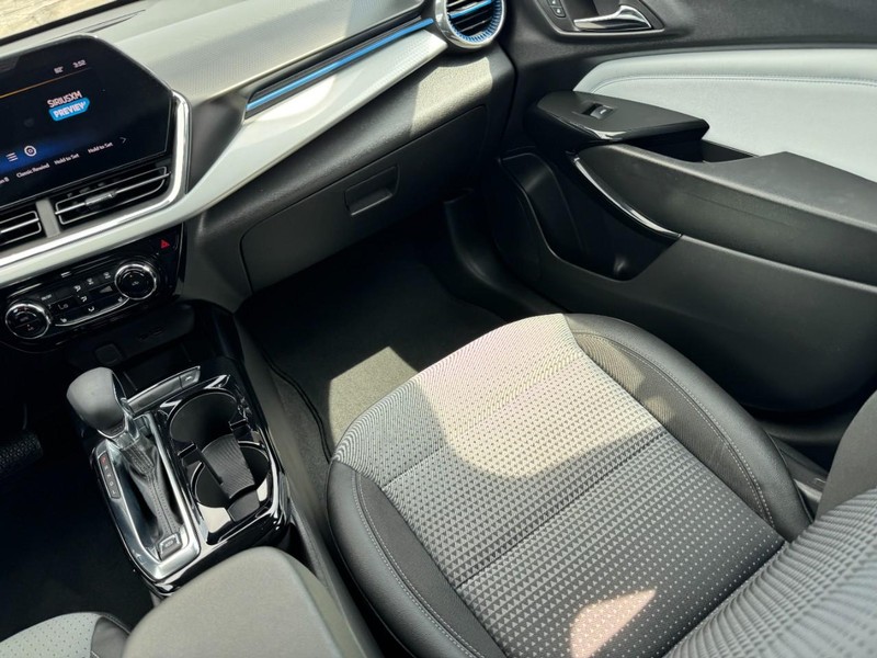 Chevrolet Trax Vehicle Image 15