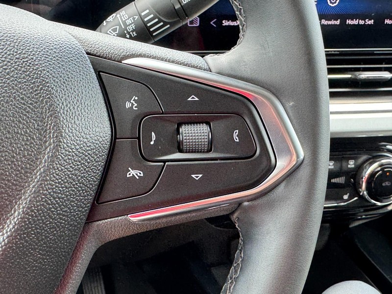 Chevrolet Trax Vehicle Image 17